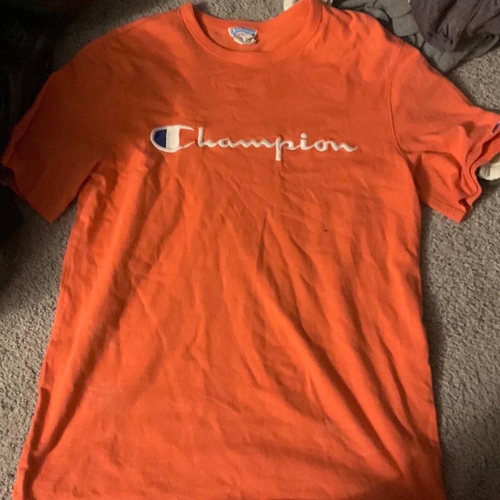 medium champion tee